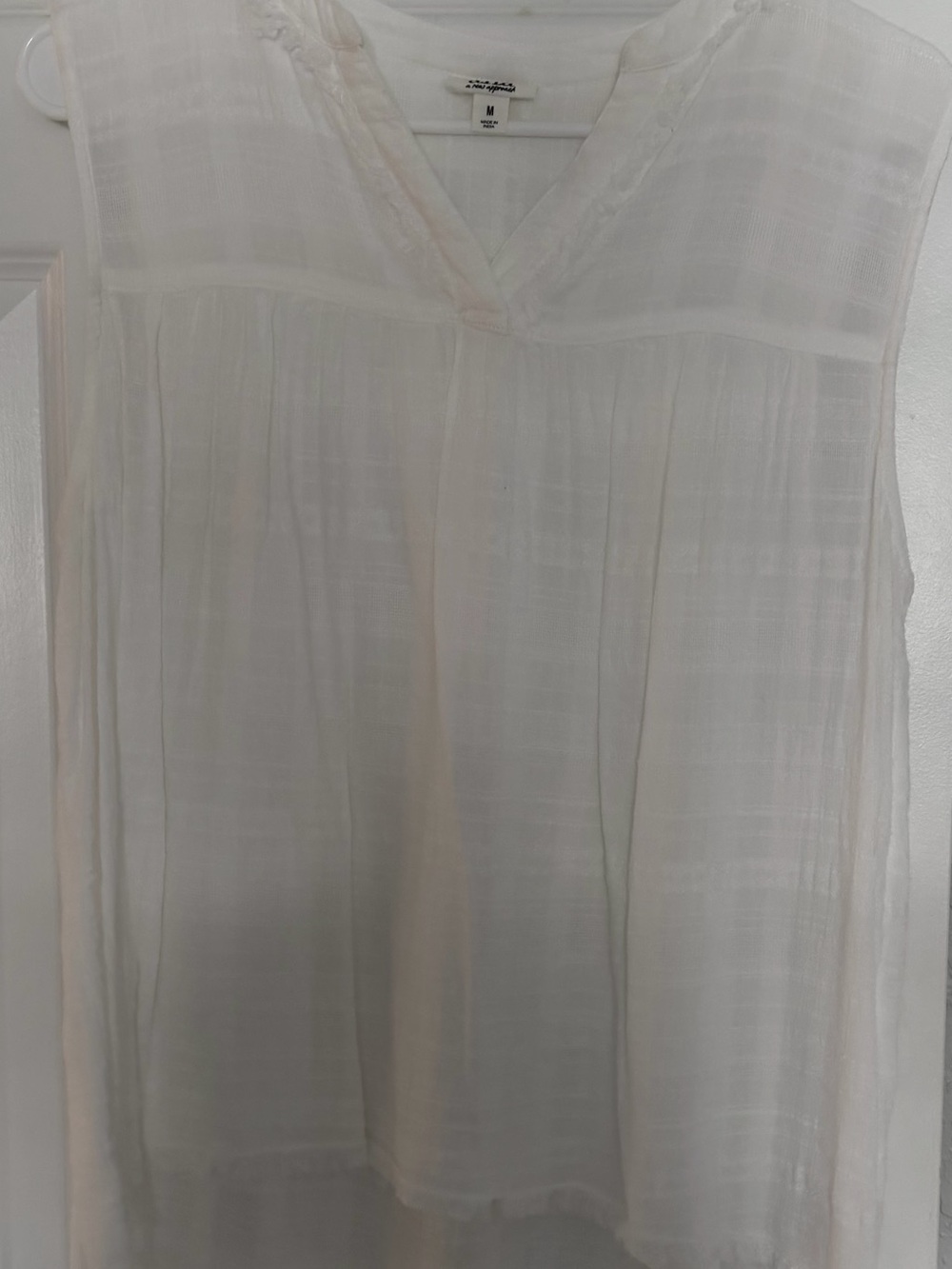 Womens A.N.A. Cotton White Sleeveless Size M w Fringe